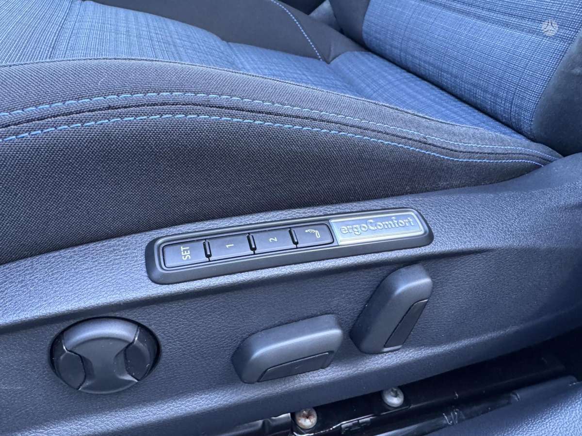 Volkswagen Passat - 7