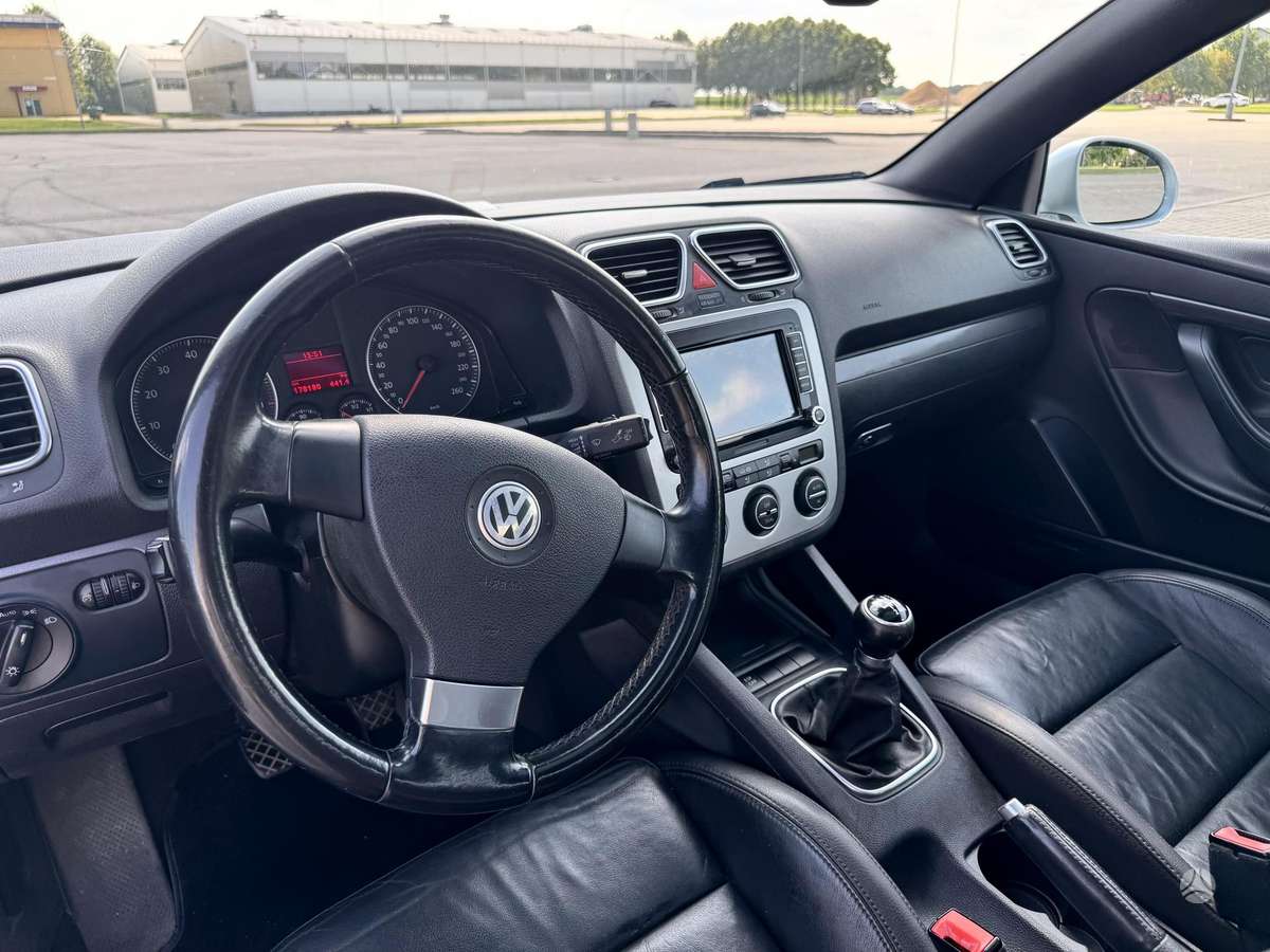 Volkswagen Eos, 1.4 l., Кабриолет