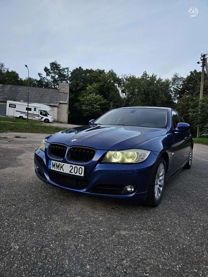 BMW 318, 2.0 l., Седан