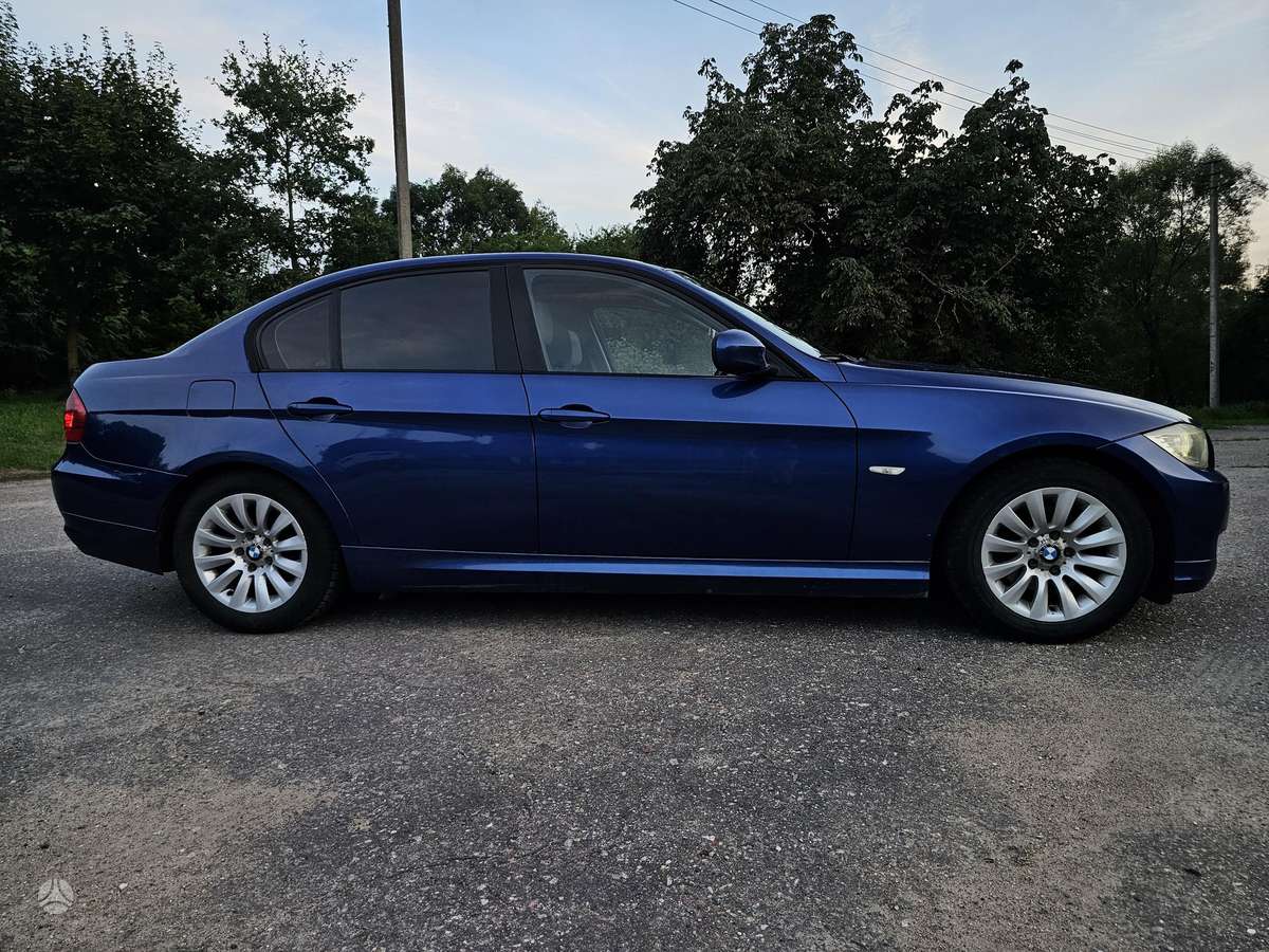 BMW 318, 2.0 l., Седан
