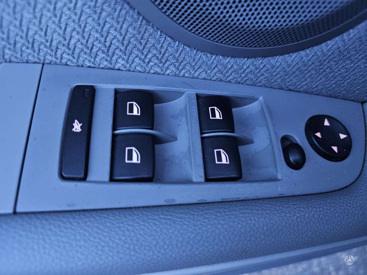 BMW 318, 2.0 l., Седан