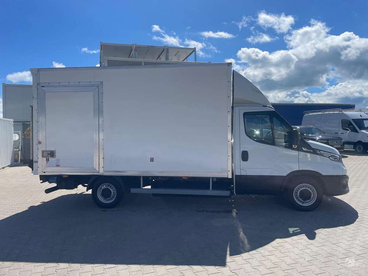 Iveco Daily, 3.0 l., cargo van