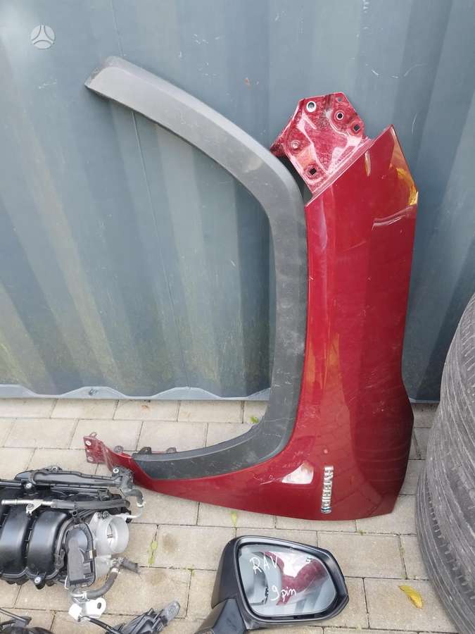 Toyota RAV4 Be defektų europa
