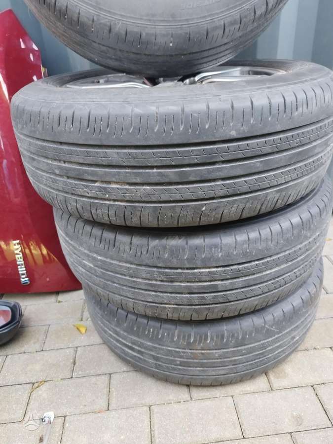 Toyota RAV4 Be defektų europa