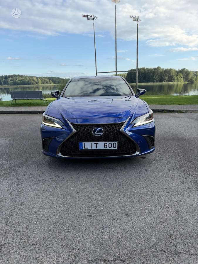 Lexus ES 300h, 2.5 l., Седан