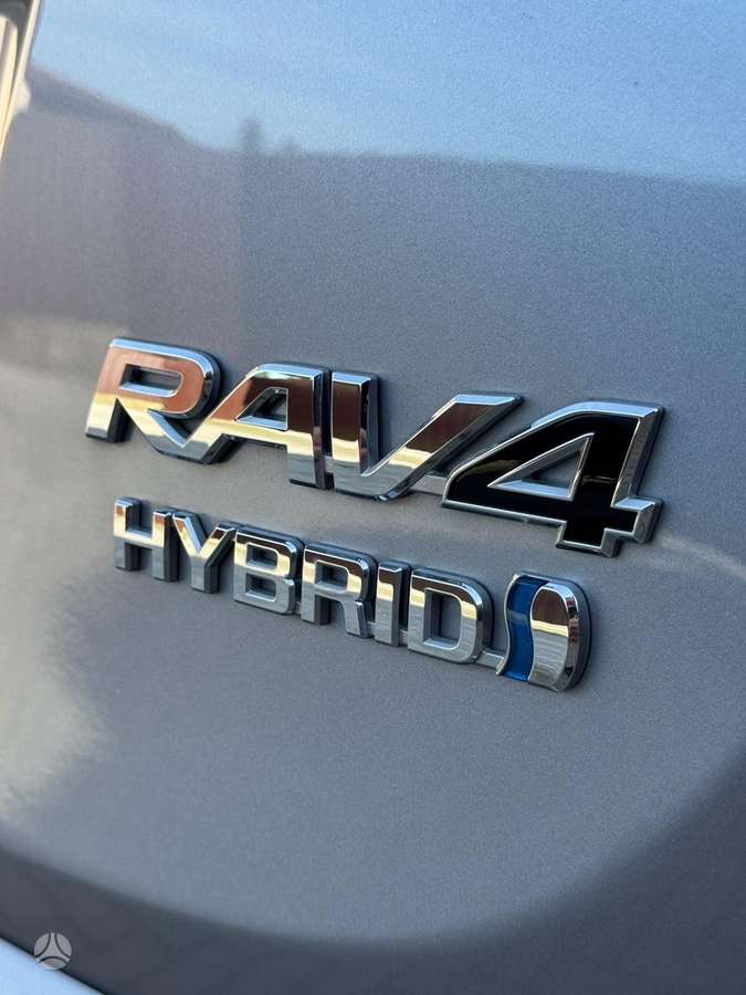 Toyota RAV4 - 6