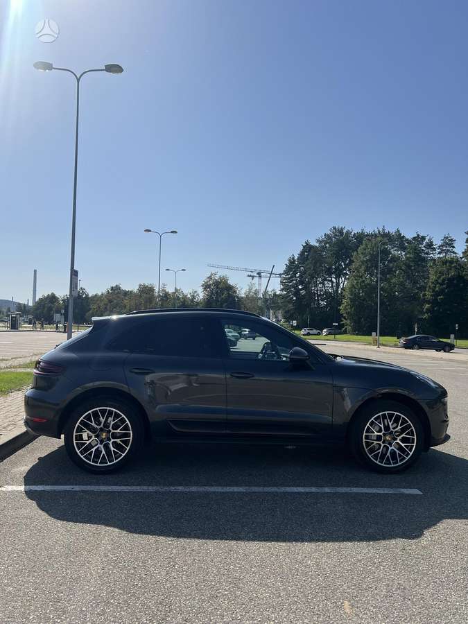 Porsche Macan - 3