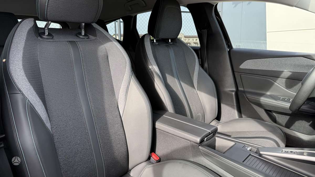 Peugeot 308, 1.2 l., Универсал