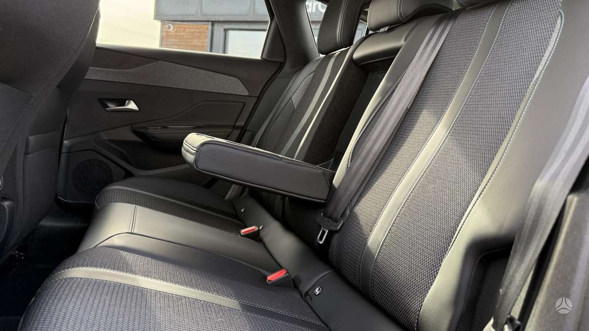 Peugeot 308, 1.2 l., Универсал