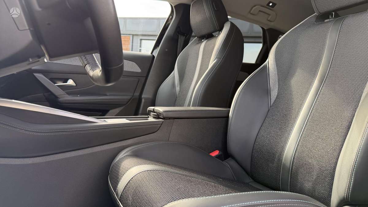 Peugeot 308, 1.2 l., Универсал