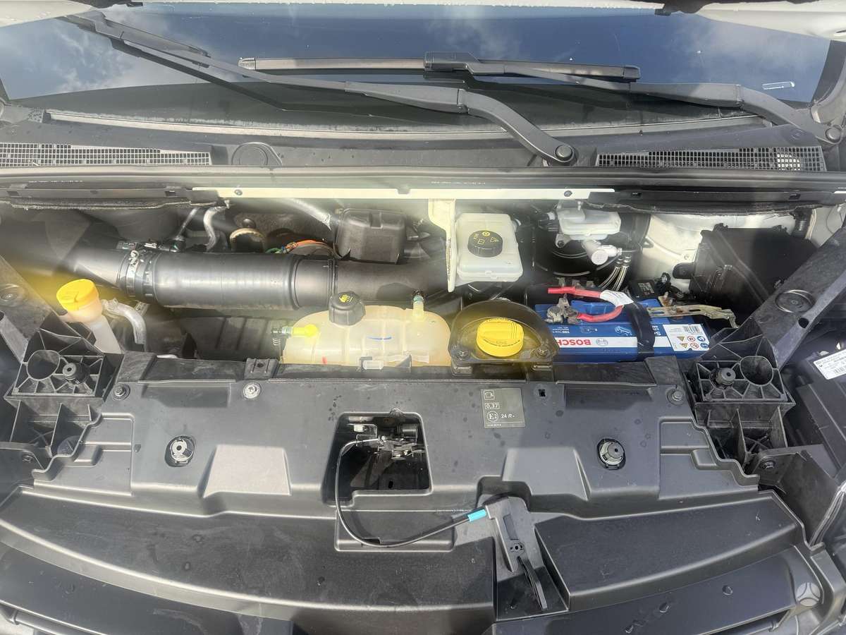 Renault Trafic - 4