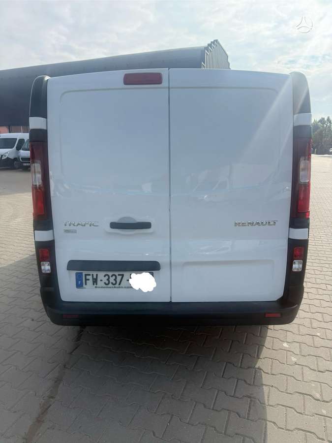 Renault Trafic - 8