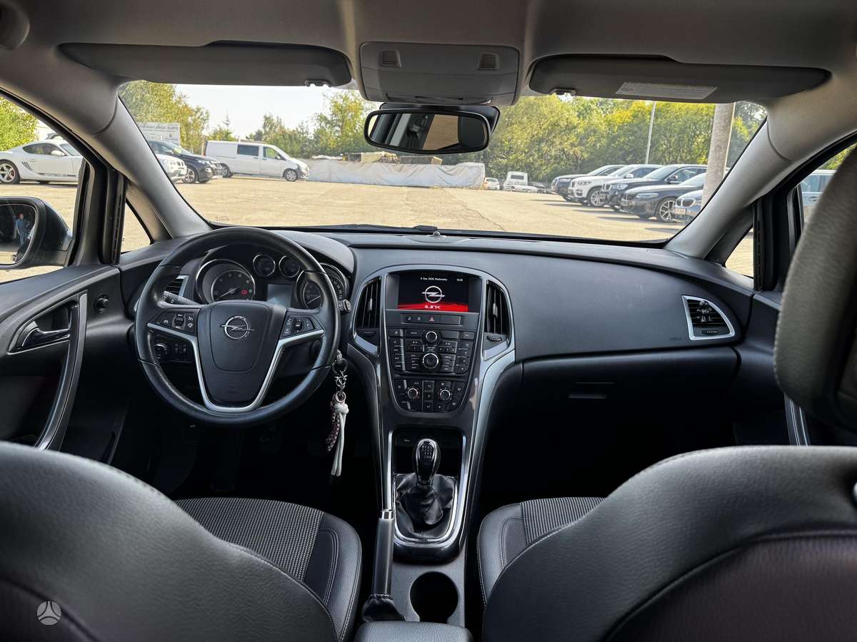 Opel Astra, 1.6 l., hatchback