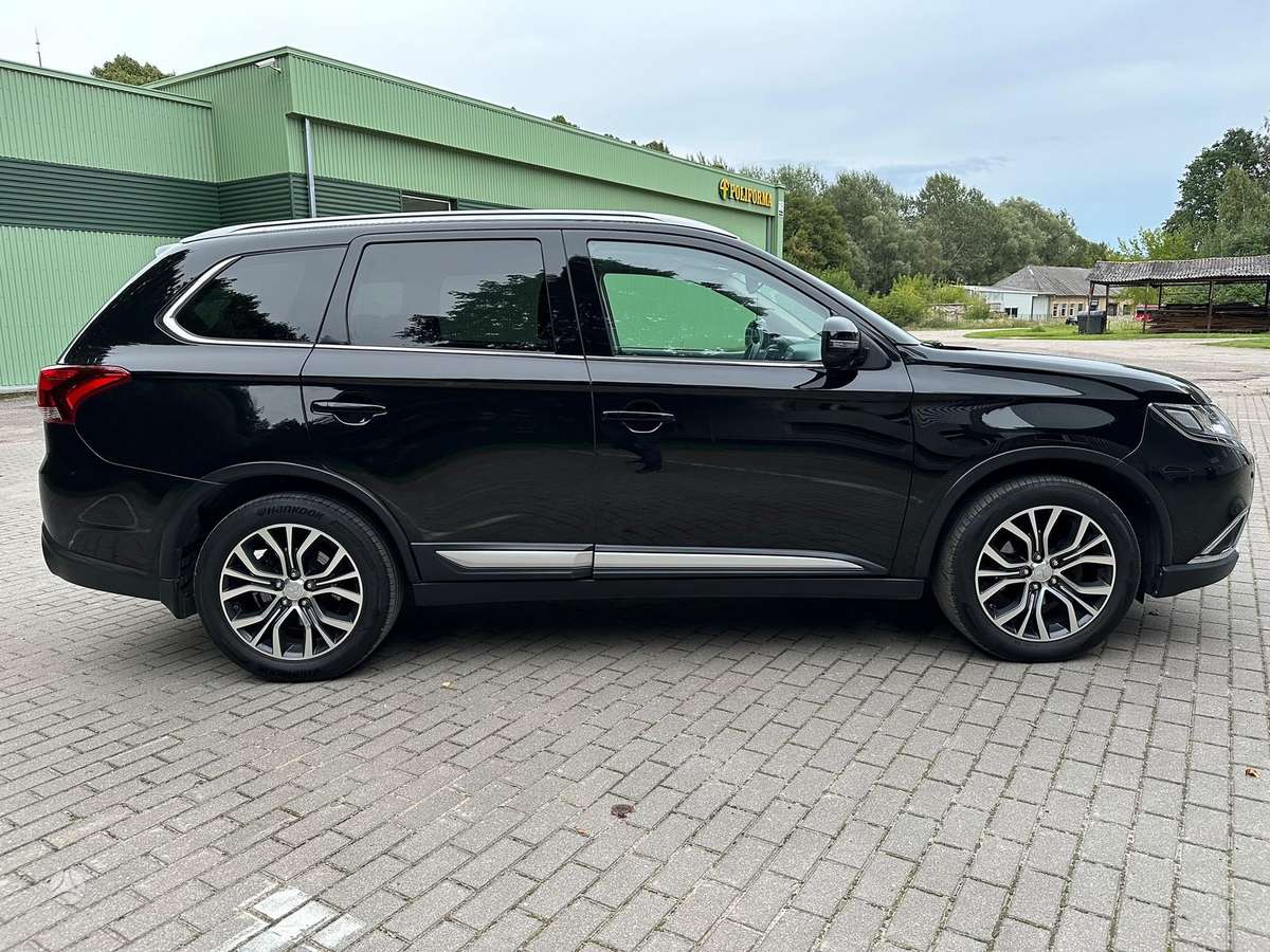 Mitsubishi Outlander - 5