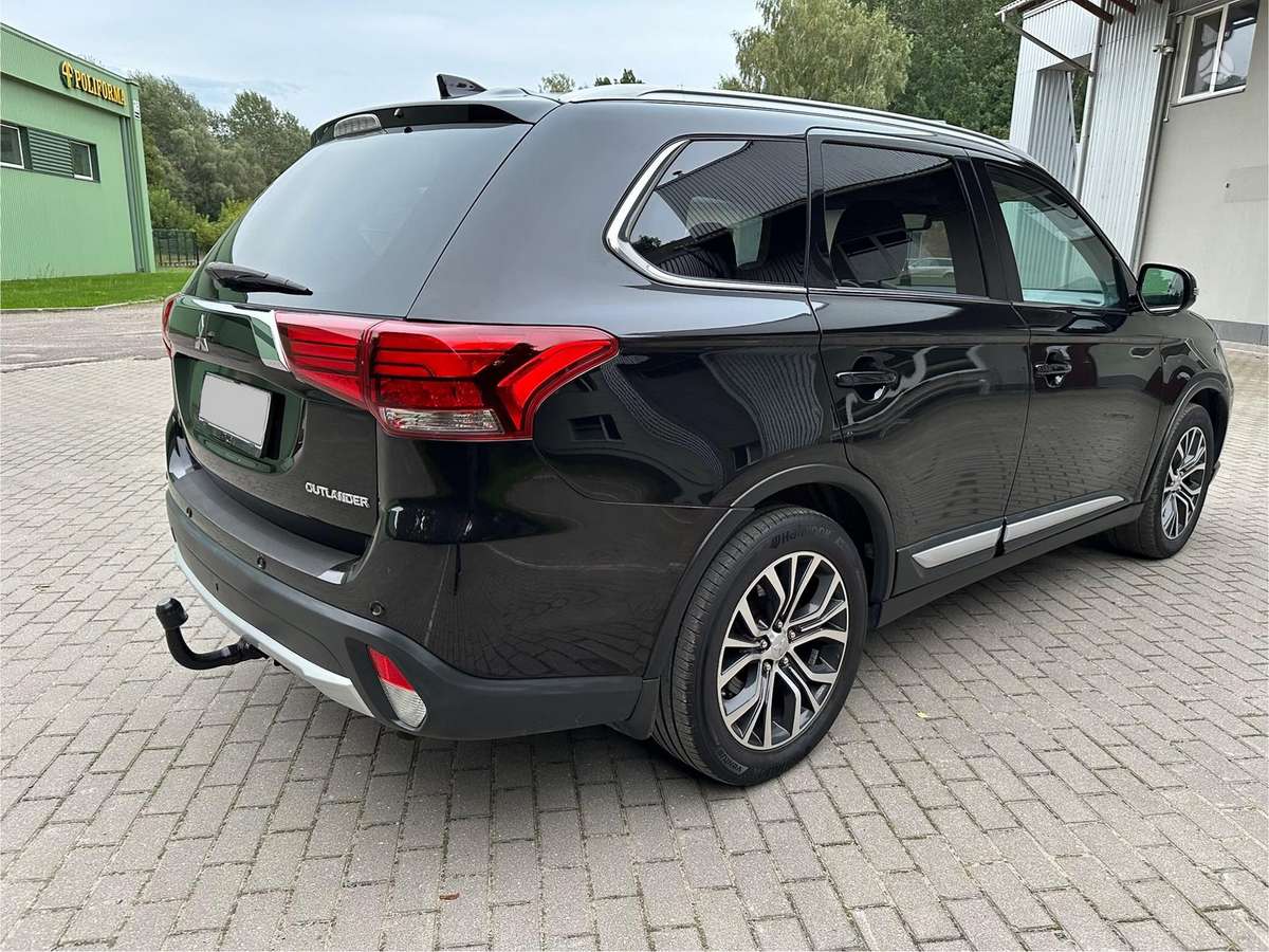 Mitsubishi Outlander - 6