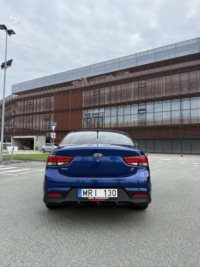 Kia Rio, 1.6 l., Седан