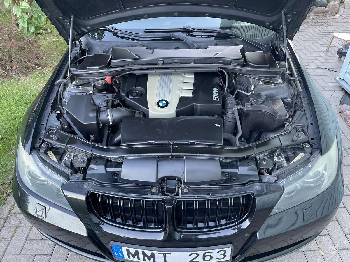 BMW 318, 2.0 l., wagon