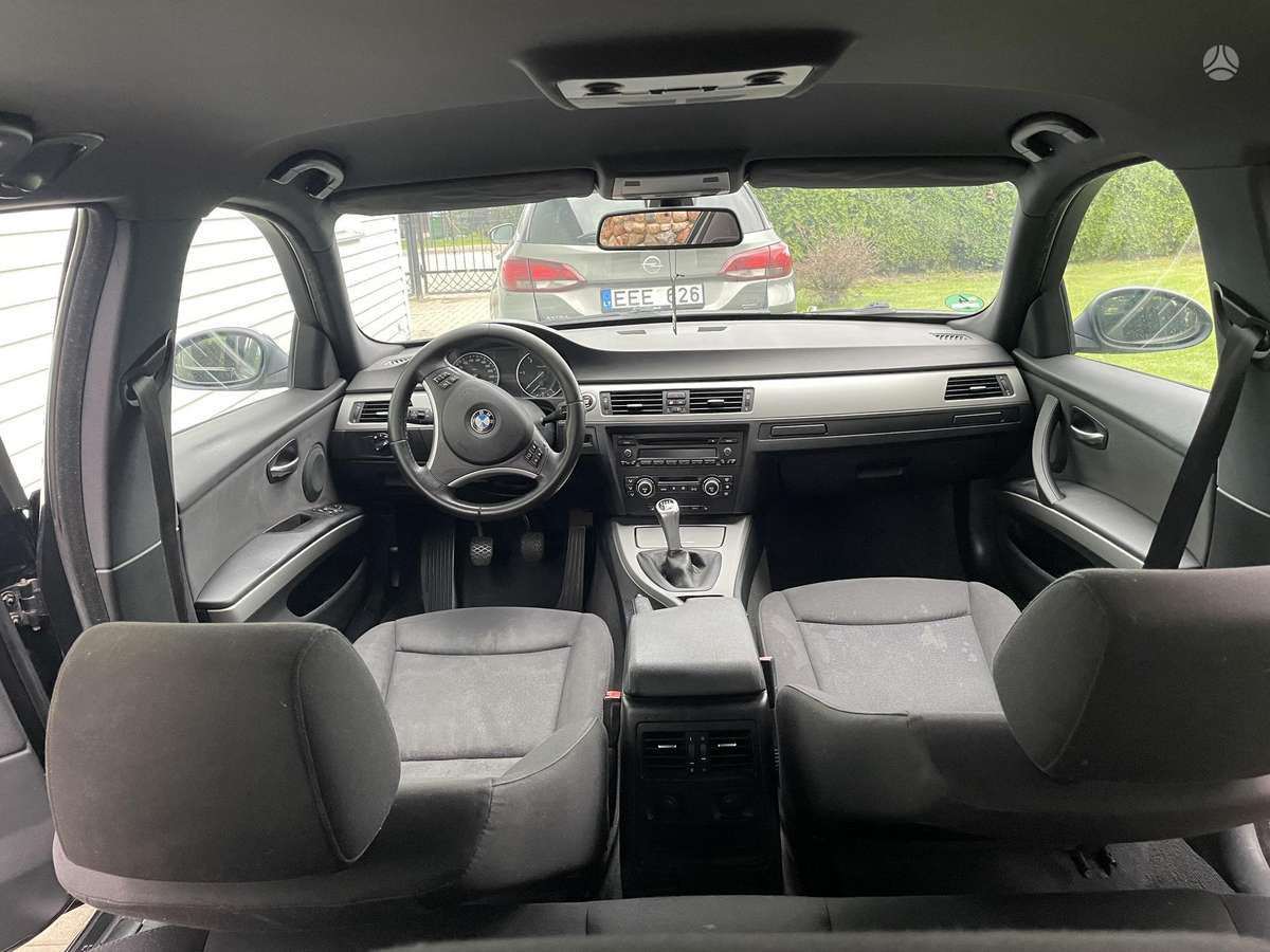 BMW 318, 2.0 l., wagon