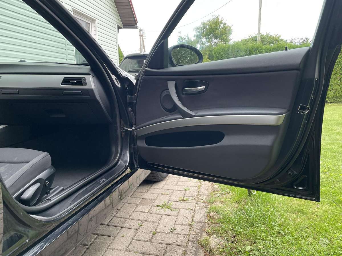 BMW 318, 2.0 l., wagon