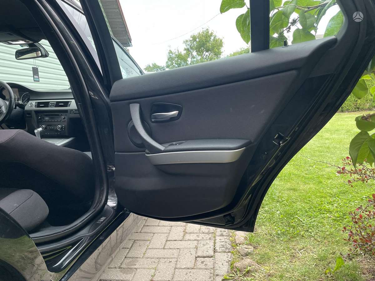 BMW 318, 2.0 l., wagon