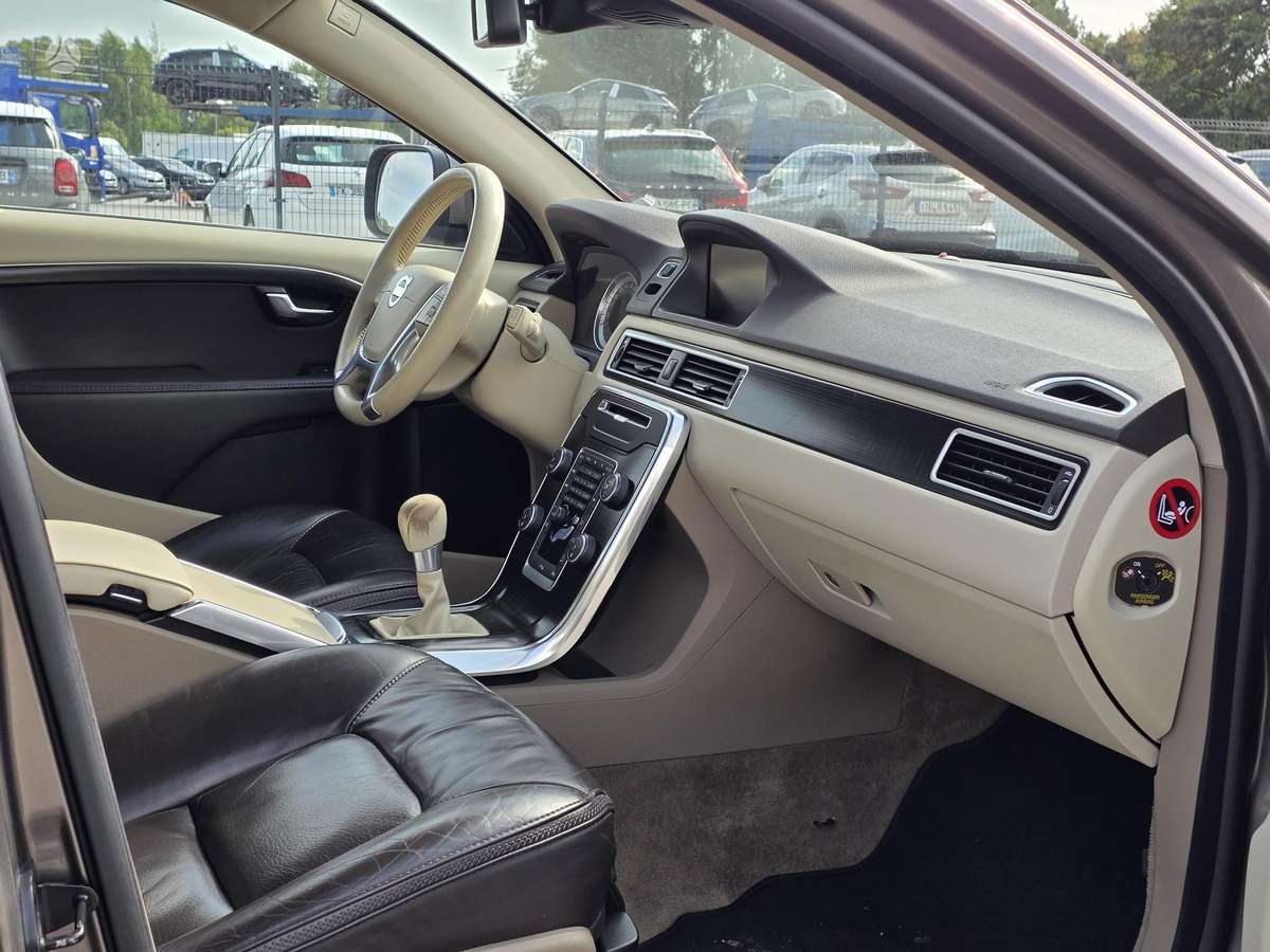 Volvo XC70, 2.4 l., Универсал