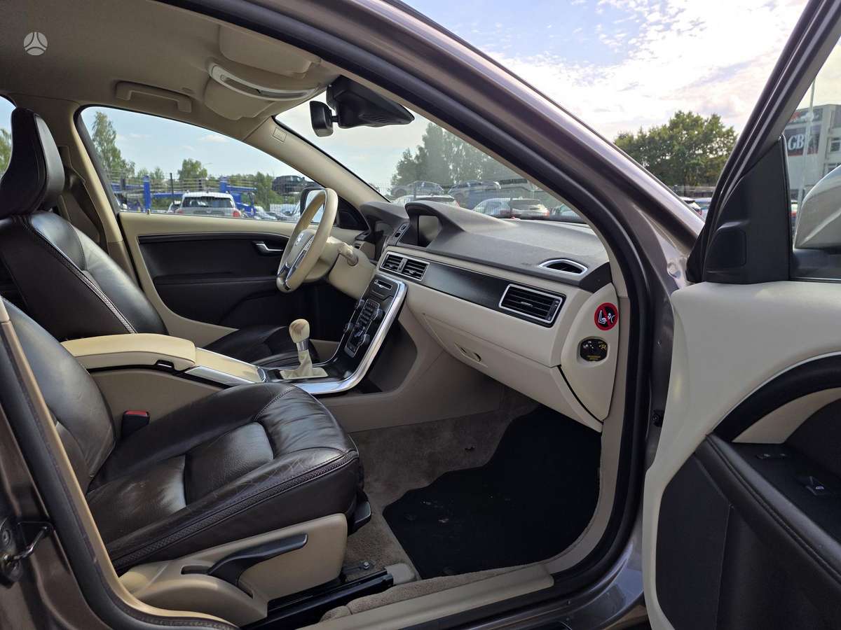 Volvo XC70, 2.4 l., Универсал