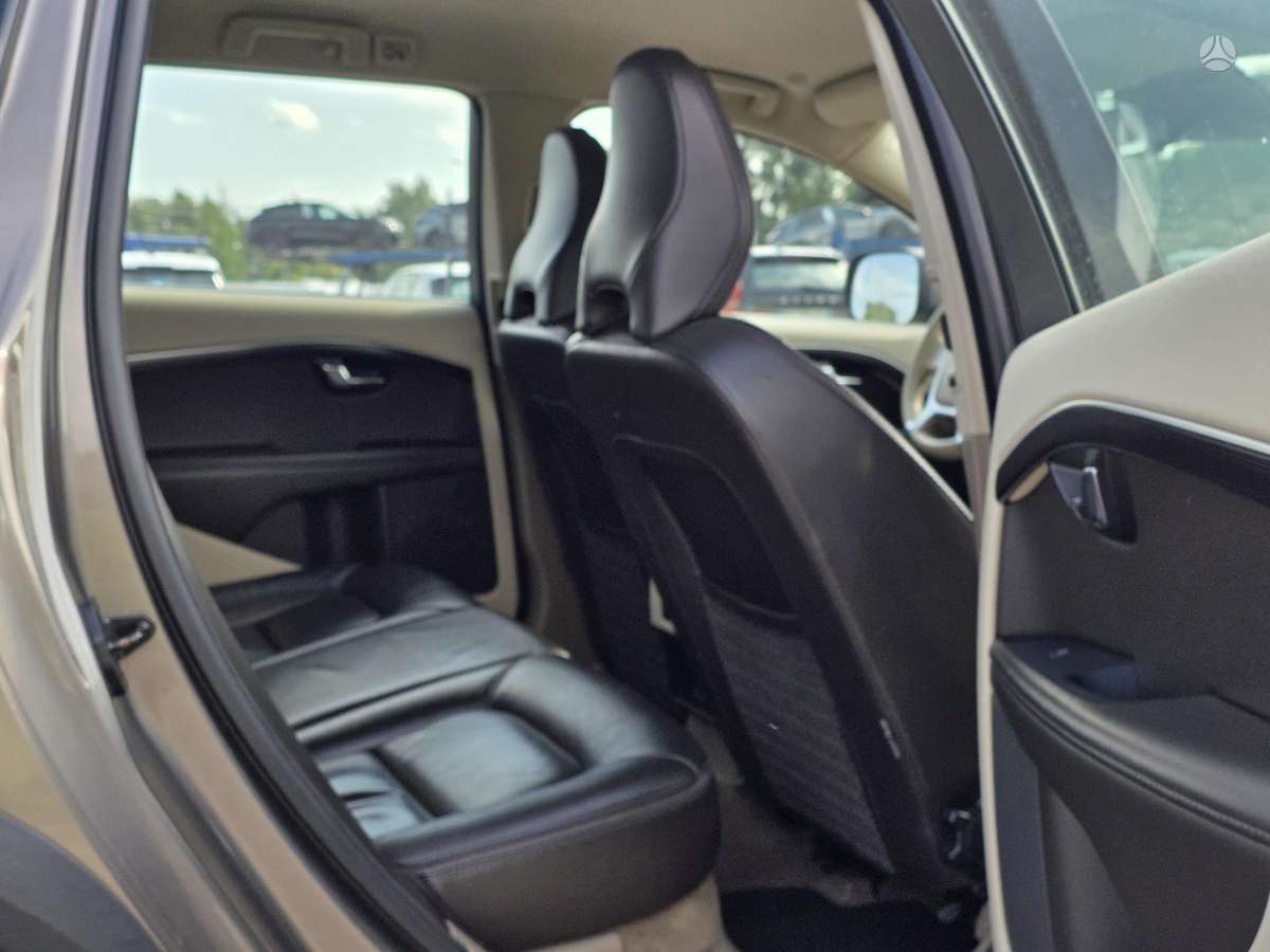 Volvo XC70, 2.4 l., Универсал