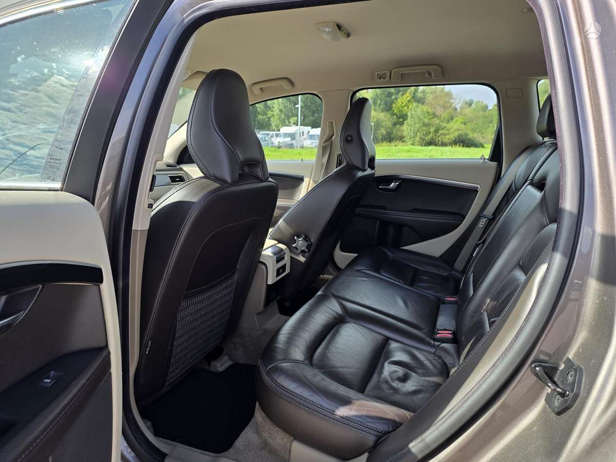 Volvo XC70, 2.4 l., Универсал