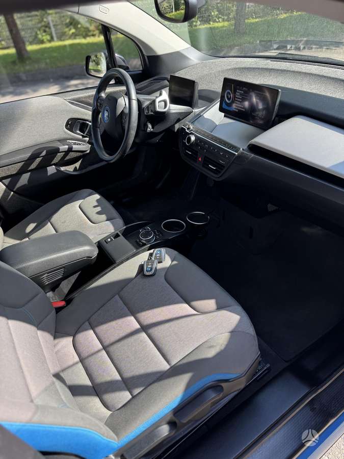 BMW i3, 23 kWh, hatchback