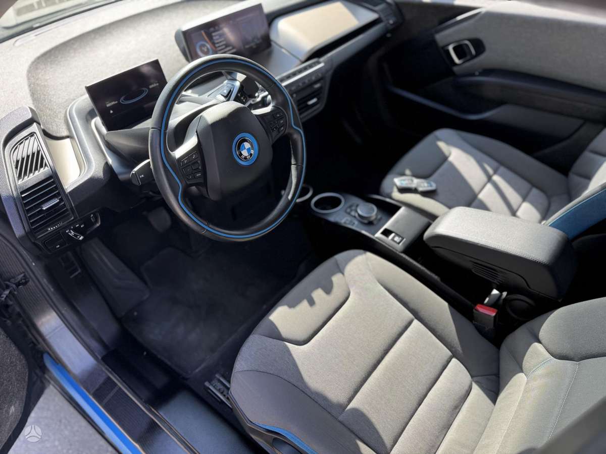 BMW i3, 23 kWh, hatchback