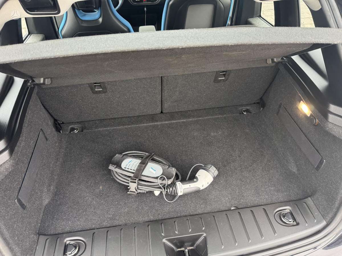 BMW i3, 23 kWh, hatchback