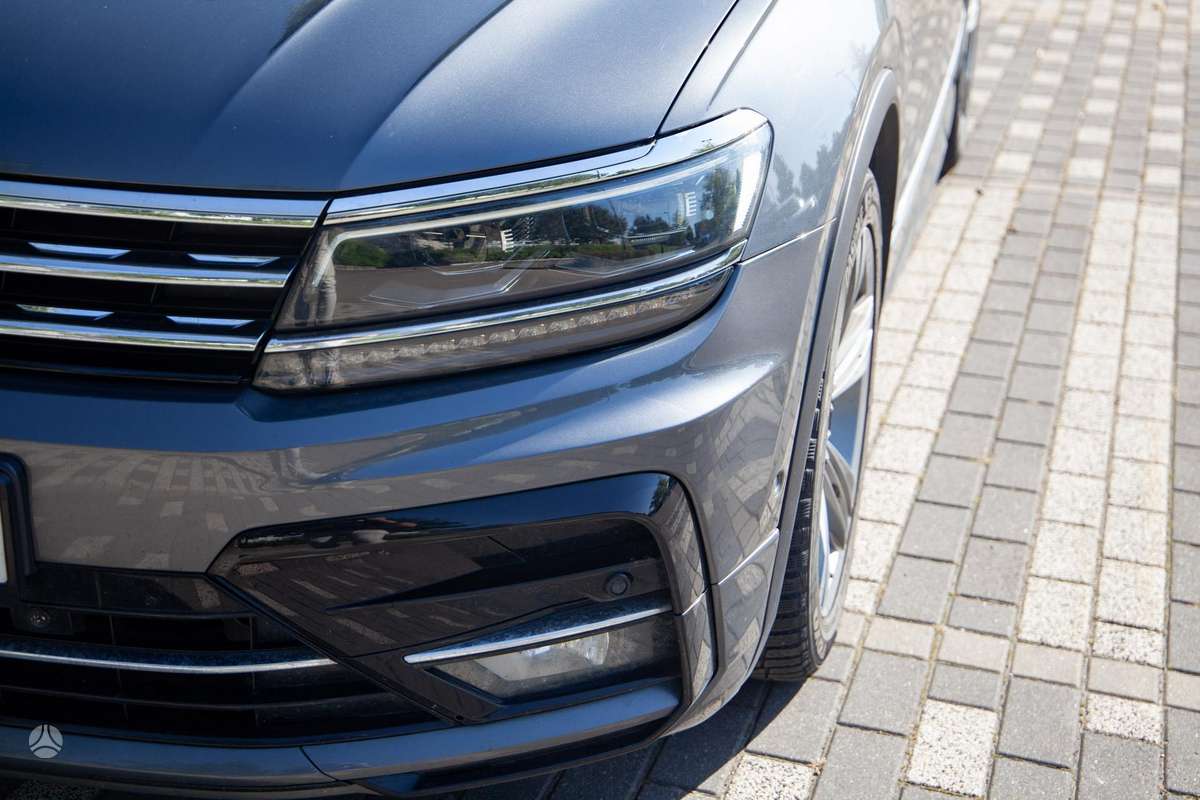 Volkswagen Tiguan - 9