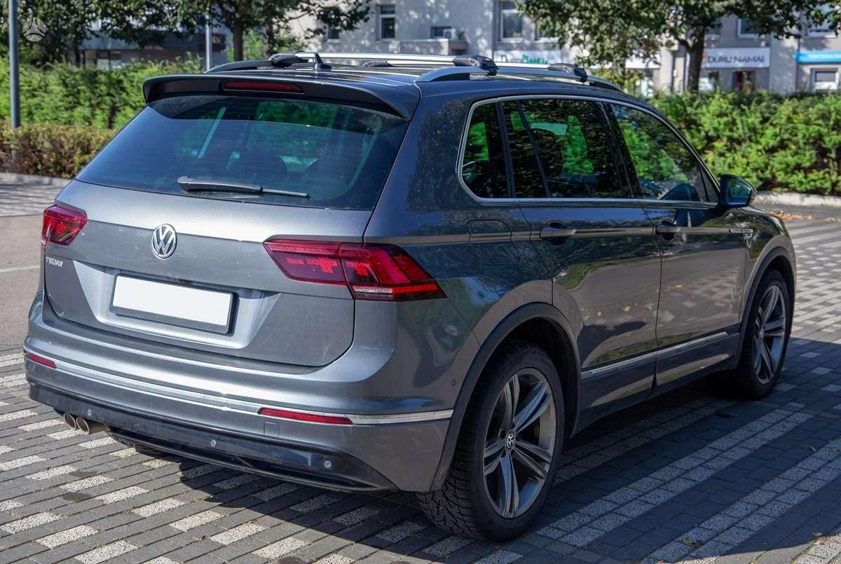 Volkswagen Tiguan - 5