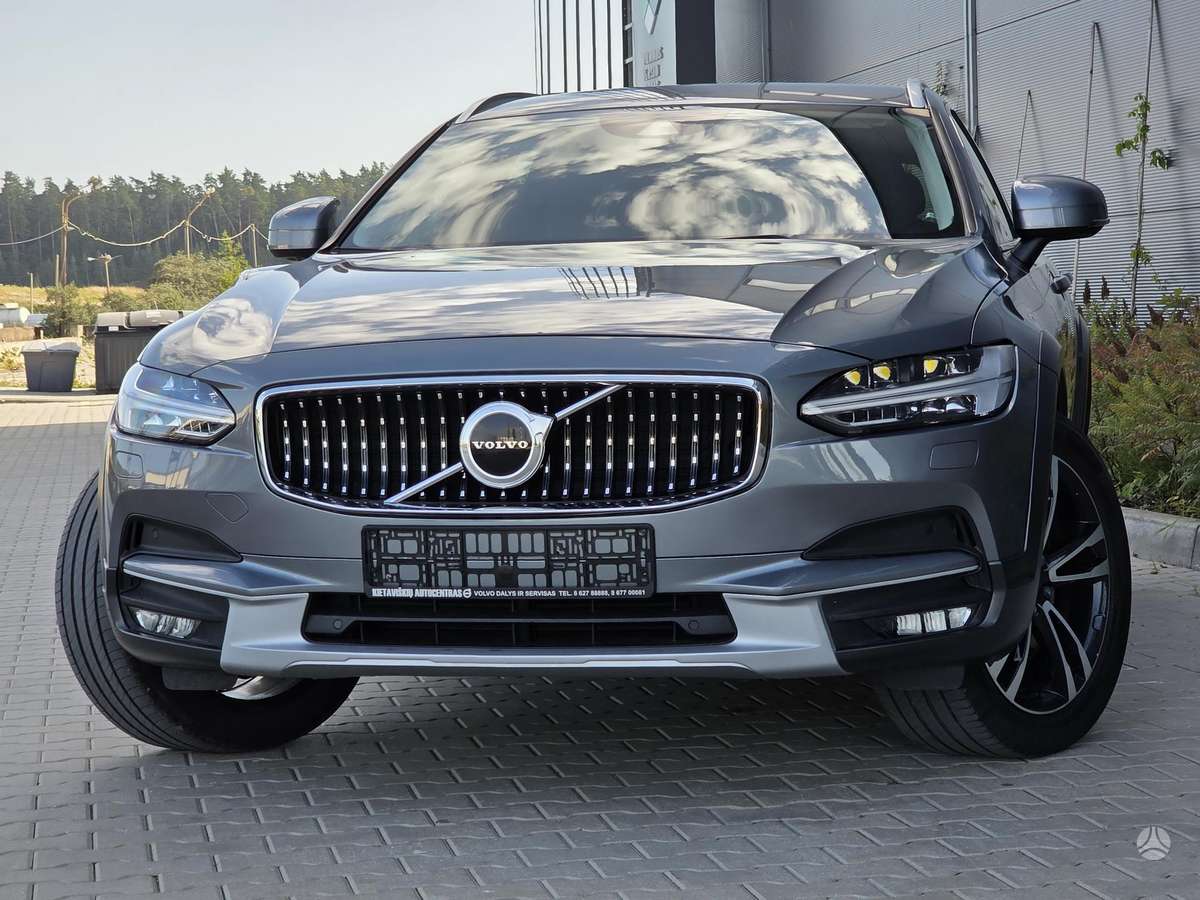 Volvo V90 Cross Country - 2