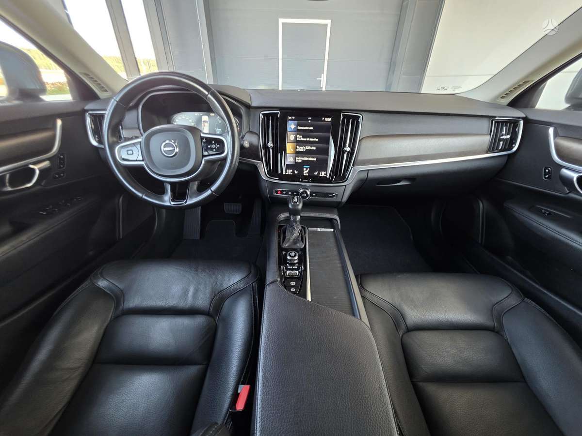 Volvo V90 Cross Country - 8