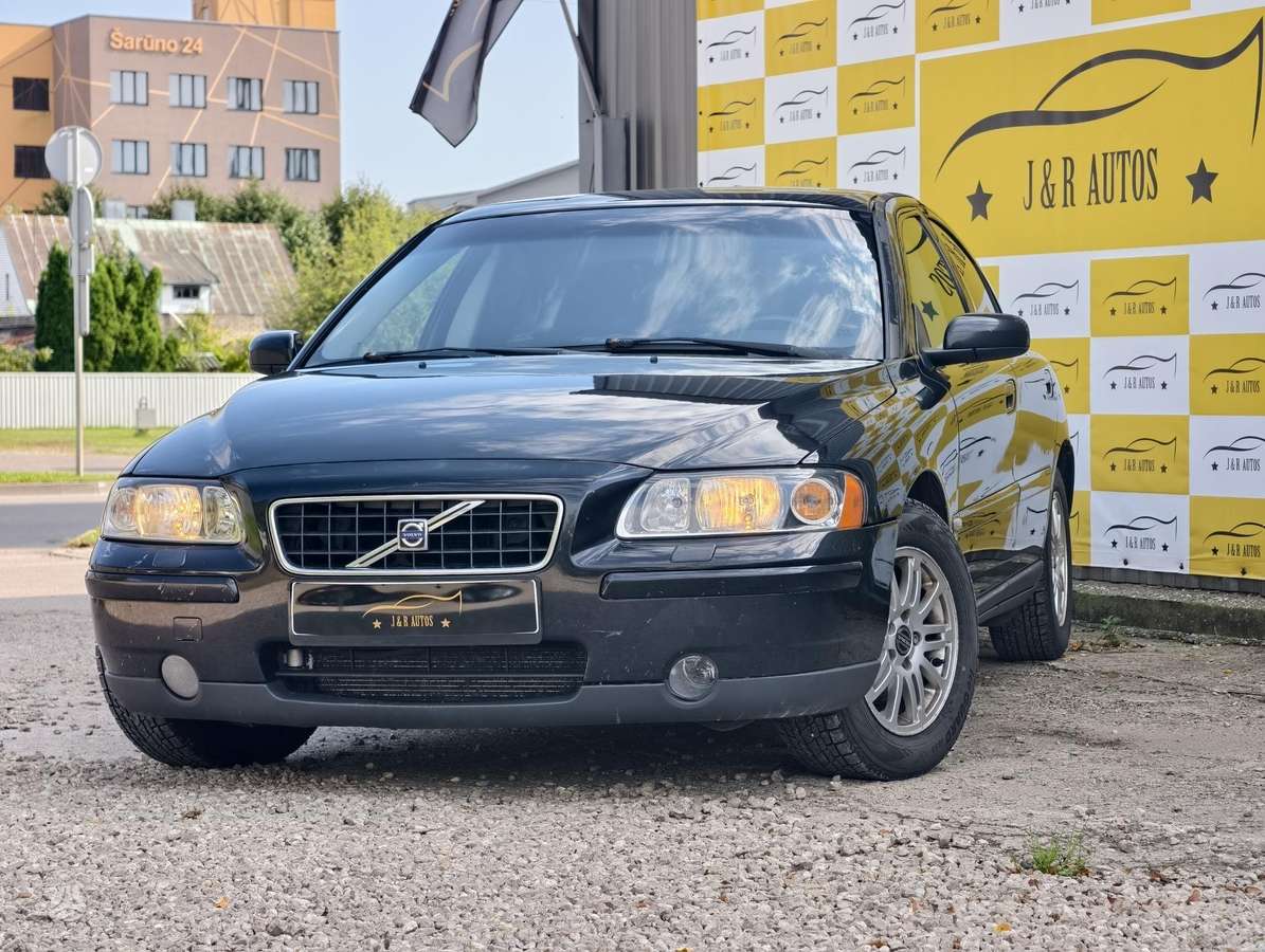 Volvo S60 - 1