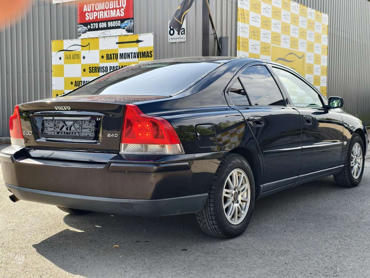 Volvo S60, 2.4 l., Седан