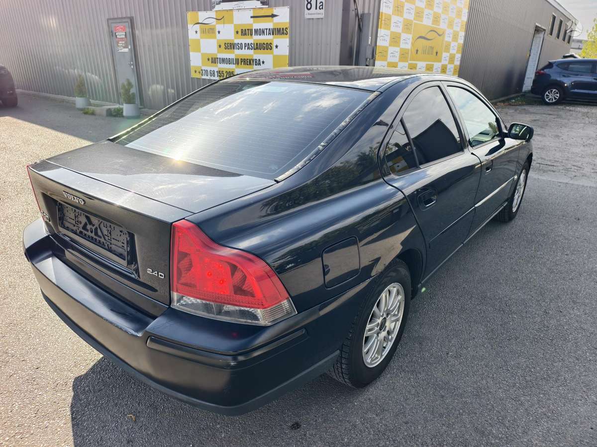 Volvo S60, 2.4 l., Седан