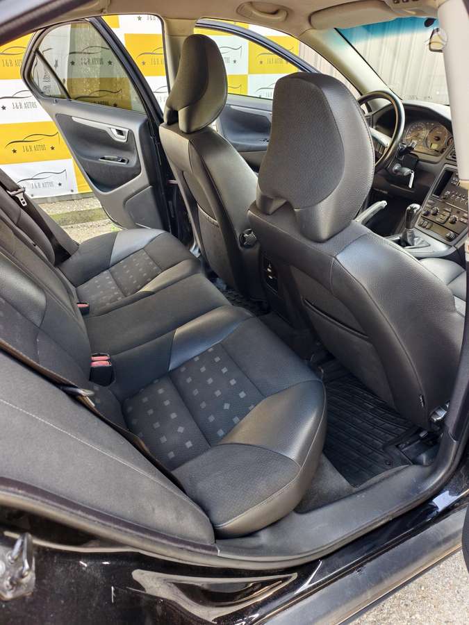 Volvo S60, 2.4 l., Седан