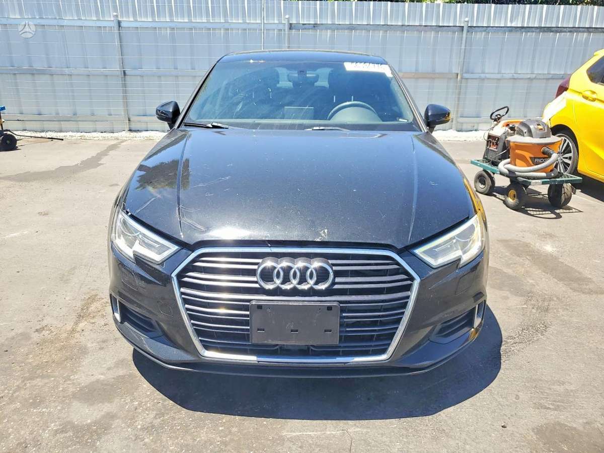 Audi A3, 2.0 l., sedanas
