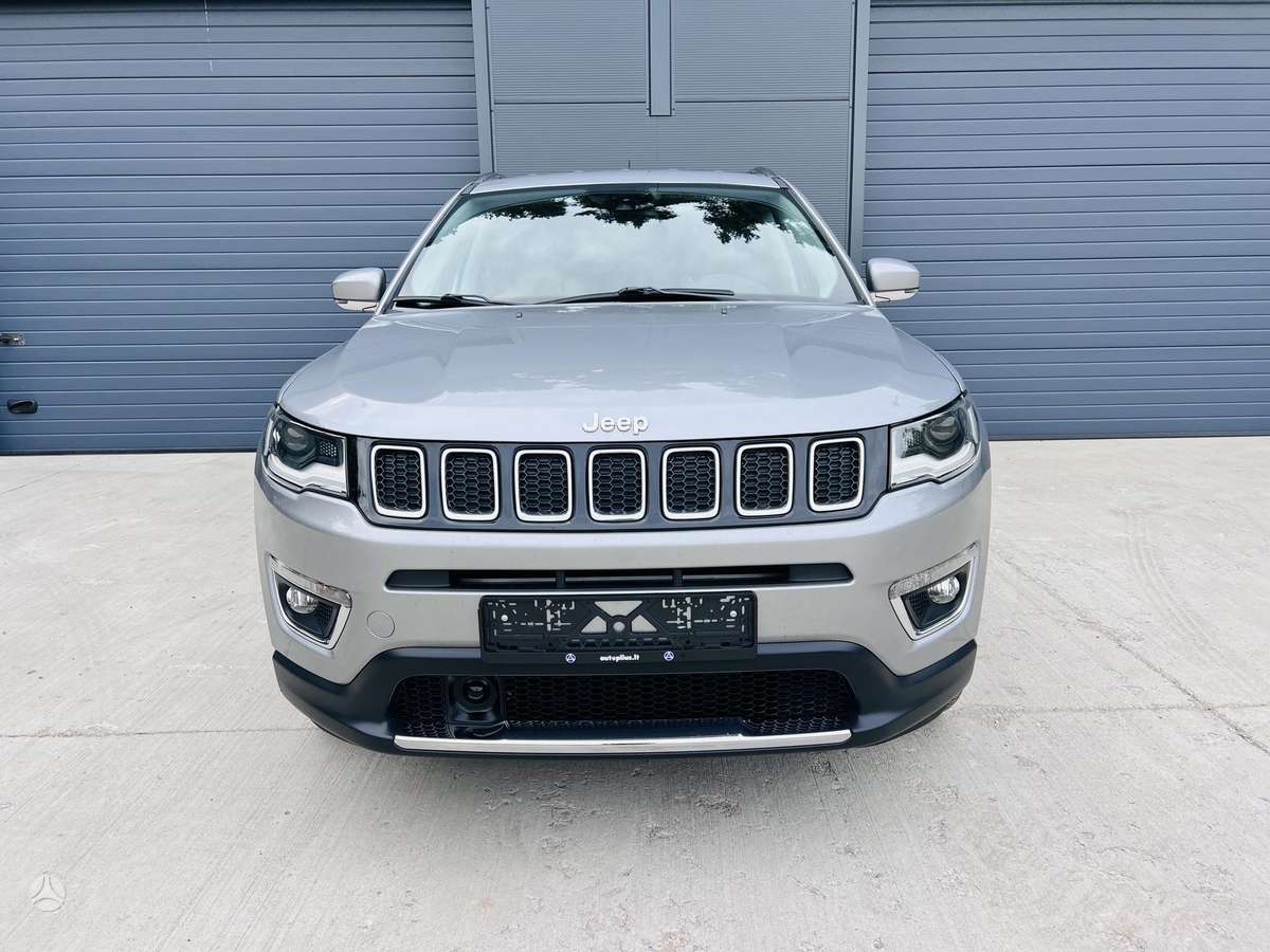 Jeep Compass, 2.0 l., off-road / crossover