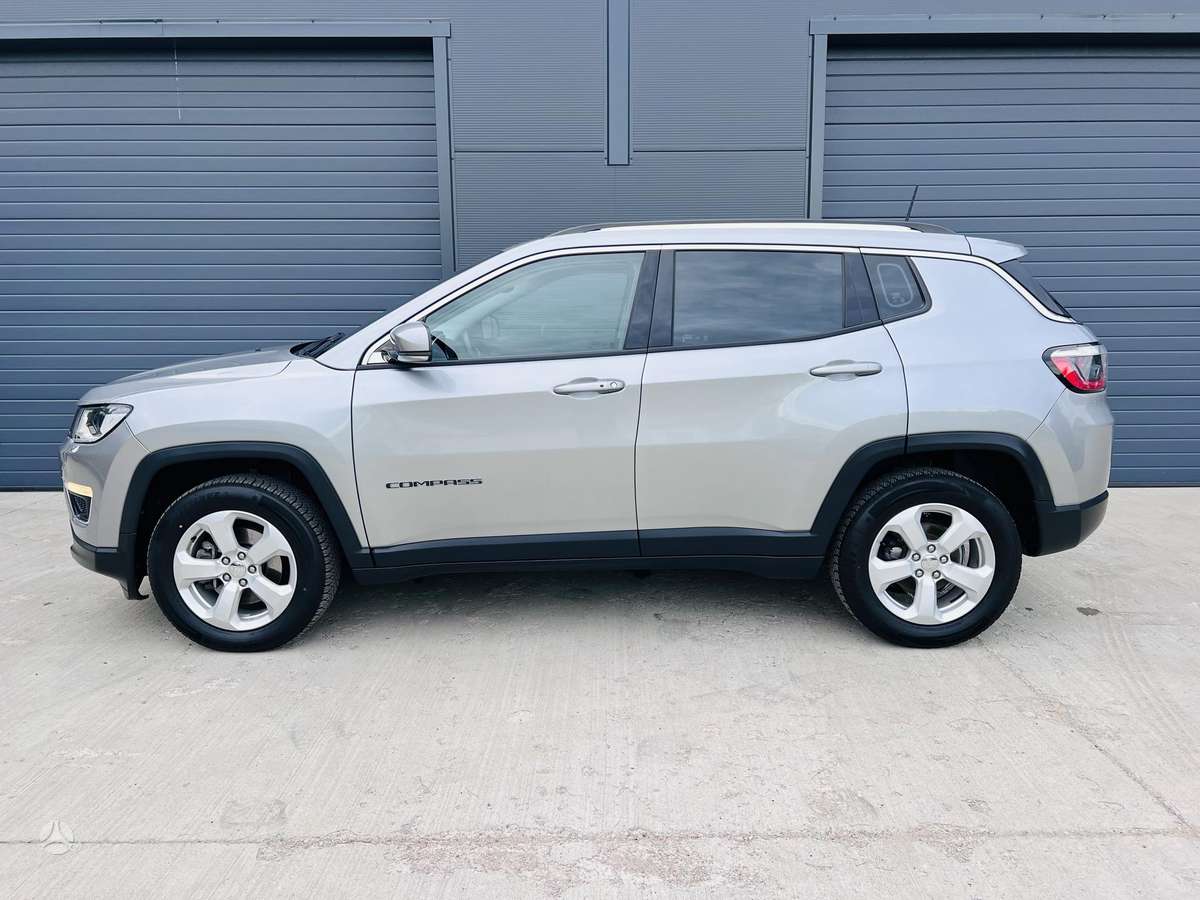 Jeep Compass, 2.0 l., off-road / crossover