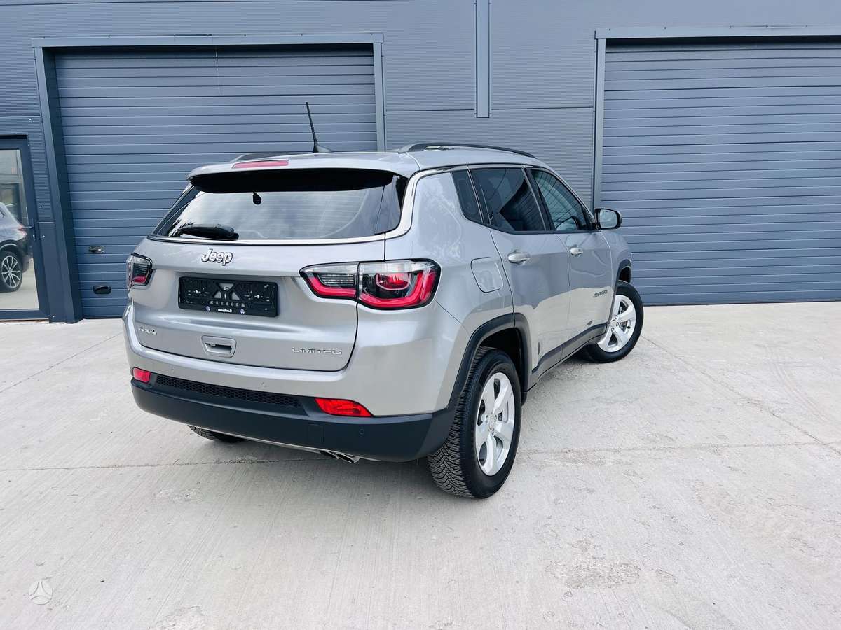 Jeep Compass, 2.0 l., off-road / crossover