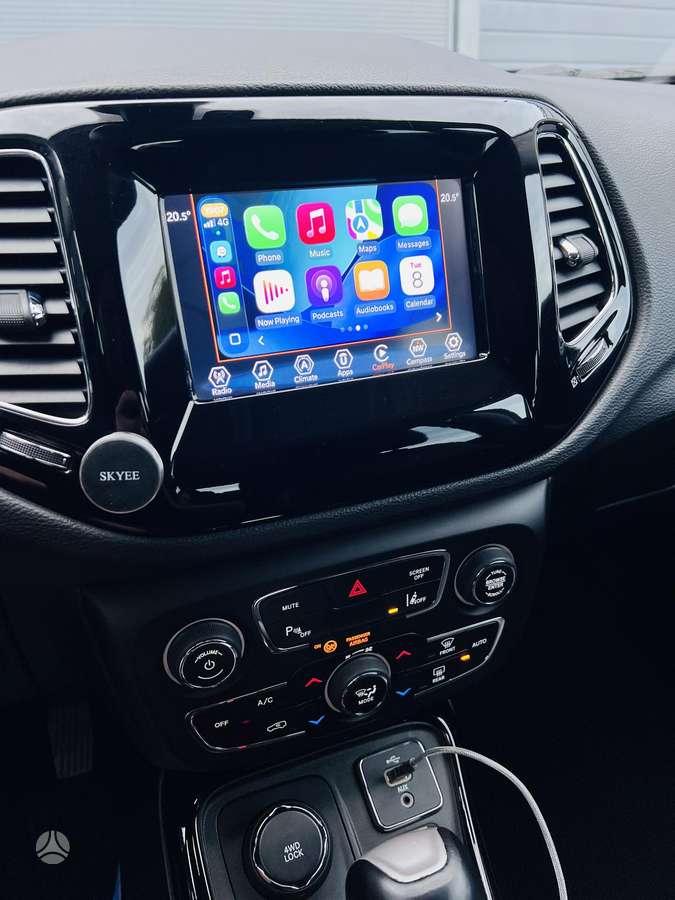 Jeep Compass, 2.0 l., off-road / crossover