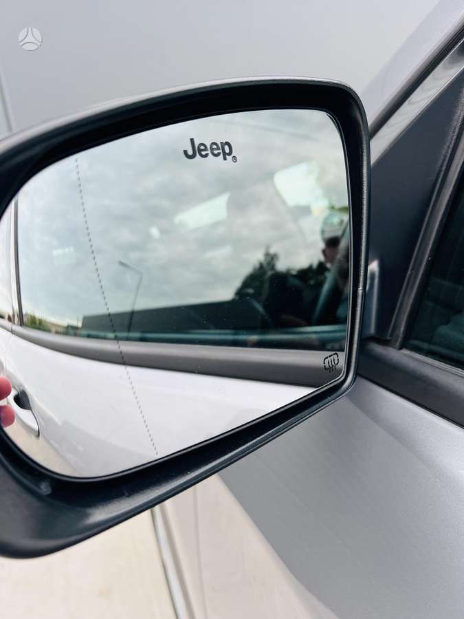 Jeep Compass, 2.0 l., off-road / crossover