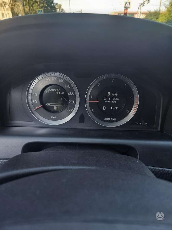 Volvo XC60 - 4
