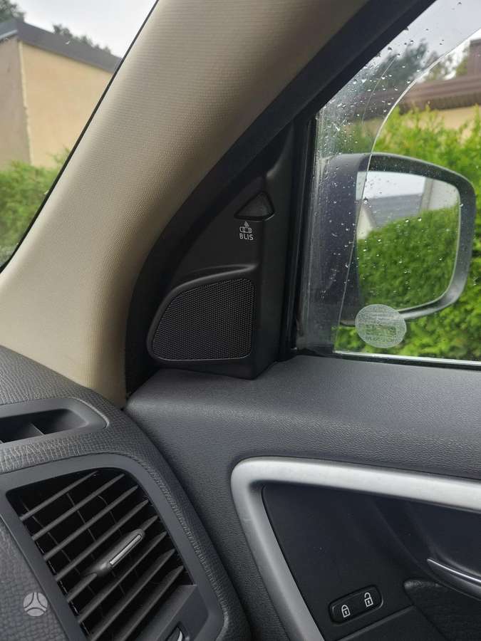 Volvo XC60 - 5