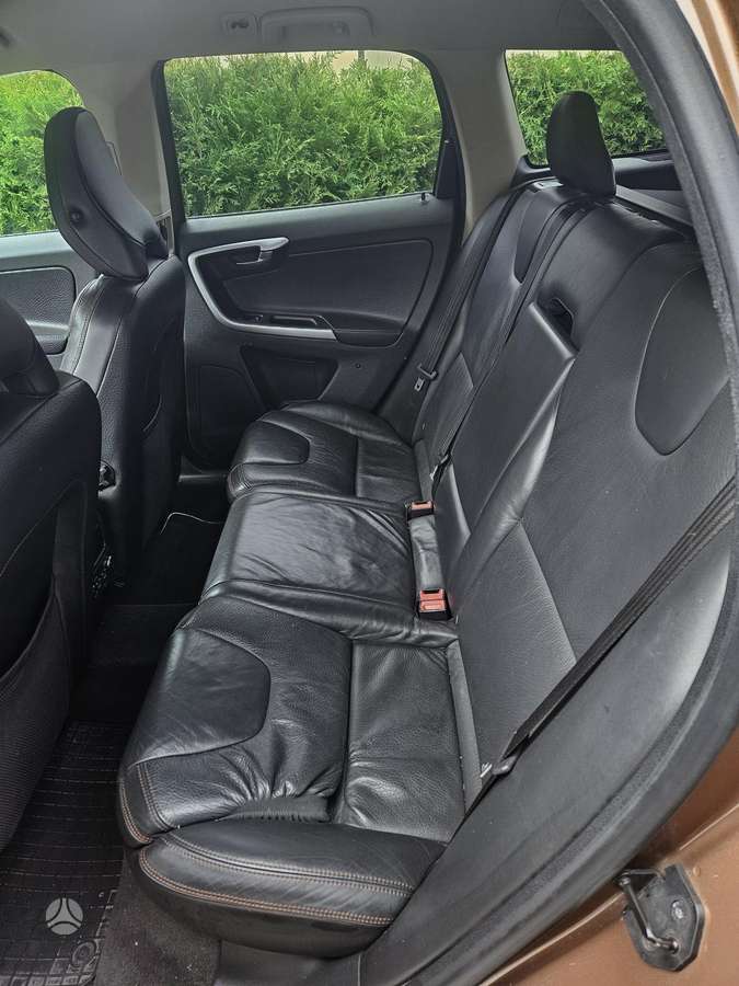 Volvo XC60 - 10