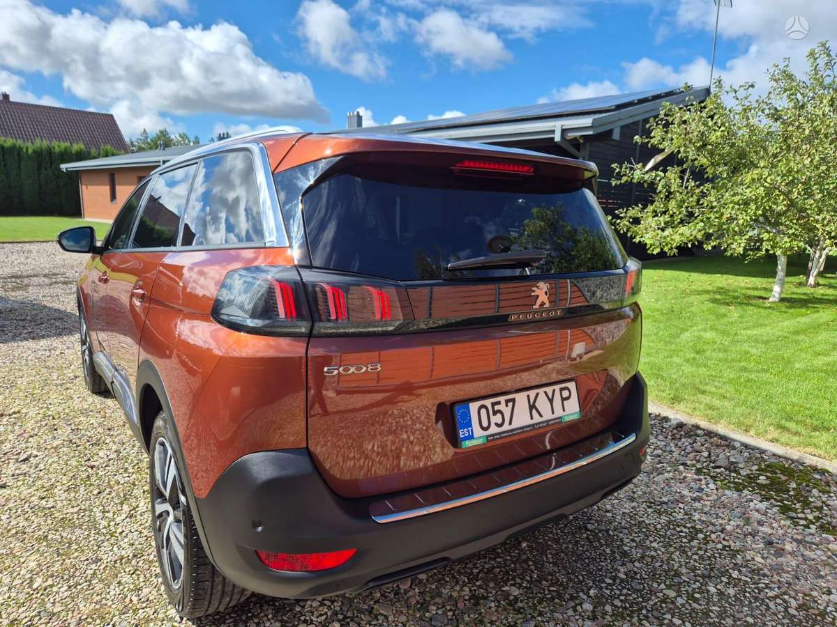 Peugeot 5008 - 5