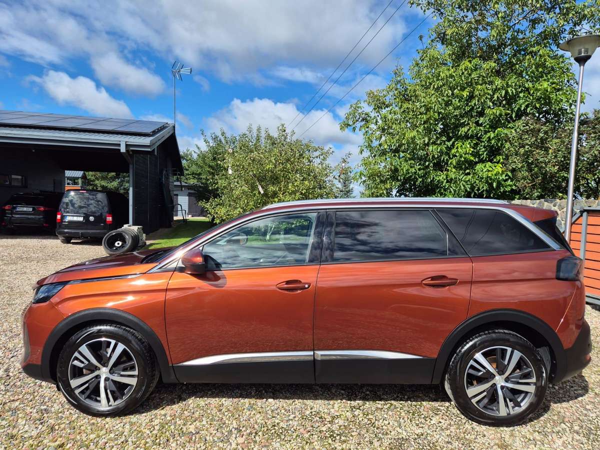 Peugeot 5008 - 8
